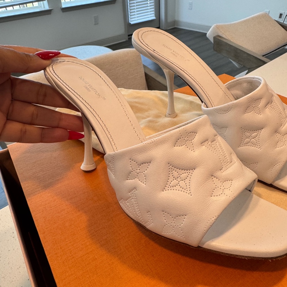 Louis Vuitton White Women's Heeled Sandals - Picture 3 of 11